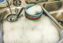 Photo of Vaatwasser stinkt? Dit zijn de oorzaken en hoe je het oplost